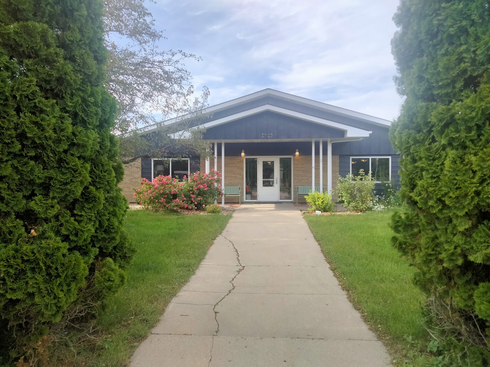 Moorhead Manor Inc