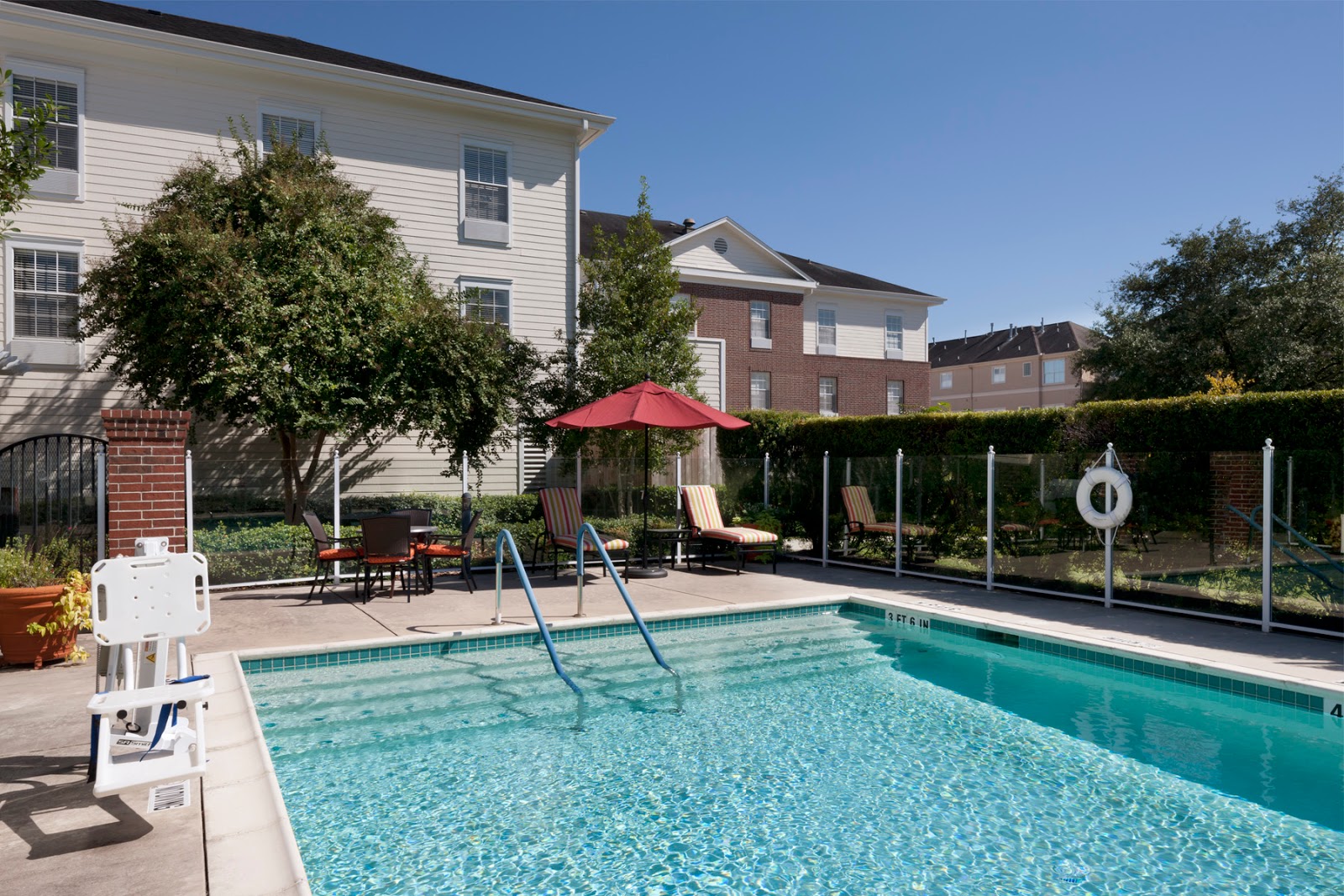 Belmont Village Senior Living West University