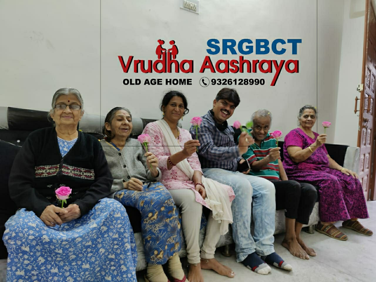 Divine Care - Vrudha Aashraya - Dementia & Alzheimer Care I Holistic Geriatric & Palliative Care I | Senior Assisted Living