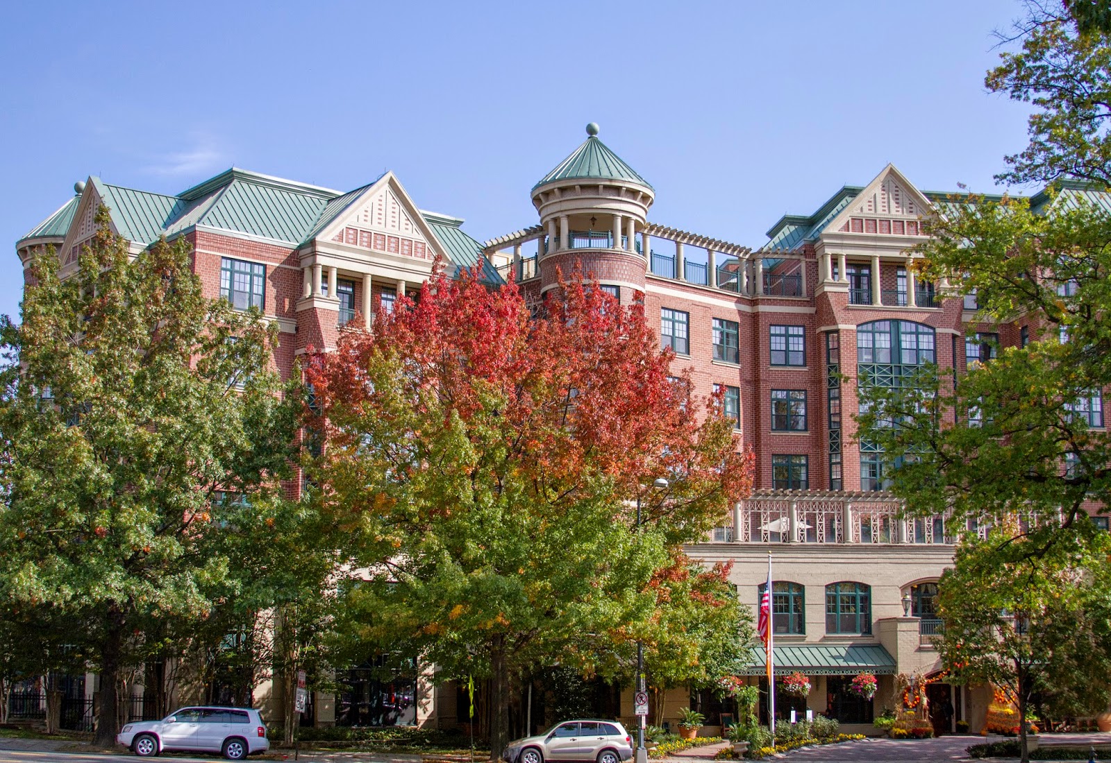 Sunrise on Connecticut Ave