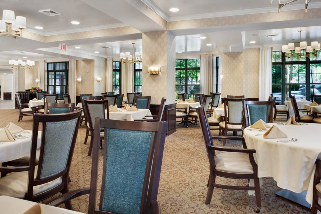 Sunrise on Connecticut Ave