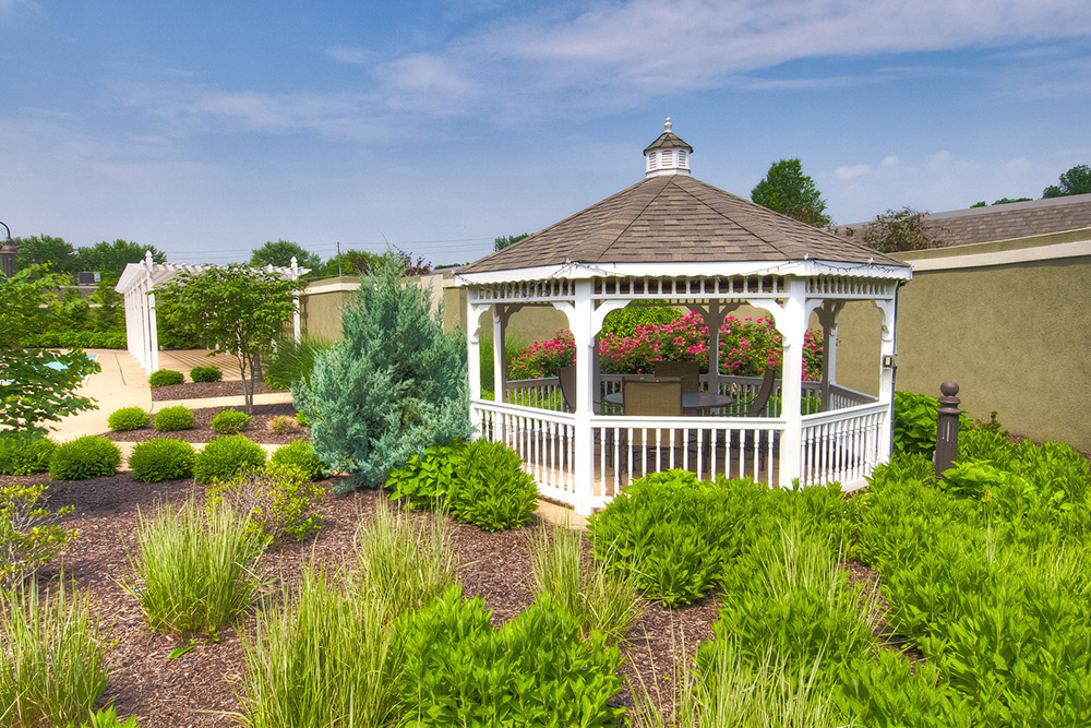 Westside Garden Plaza