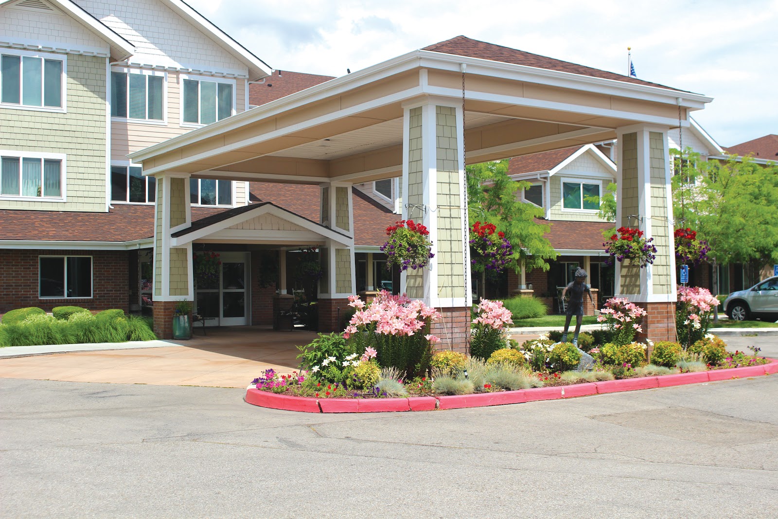 Salmon Creek Gracious Retirement Living