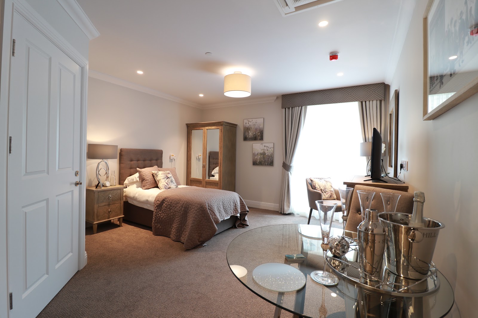 Signature at Hendon Hall