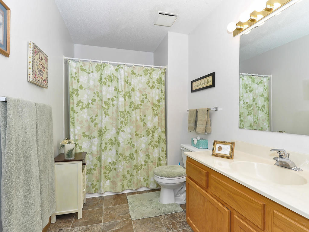Carefree Cottages of Maplewood