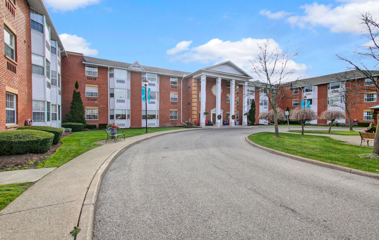 Lundy Manor Retirement Residence