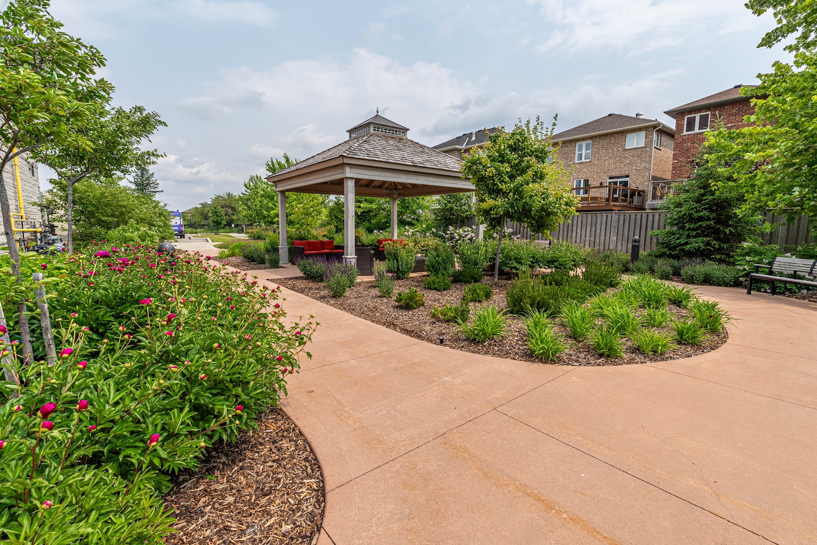 Holland Gardens Retirement Residence