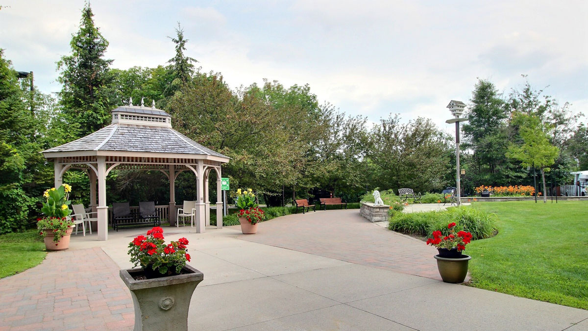 Chartwell Rockcliffe Retirement Residence