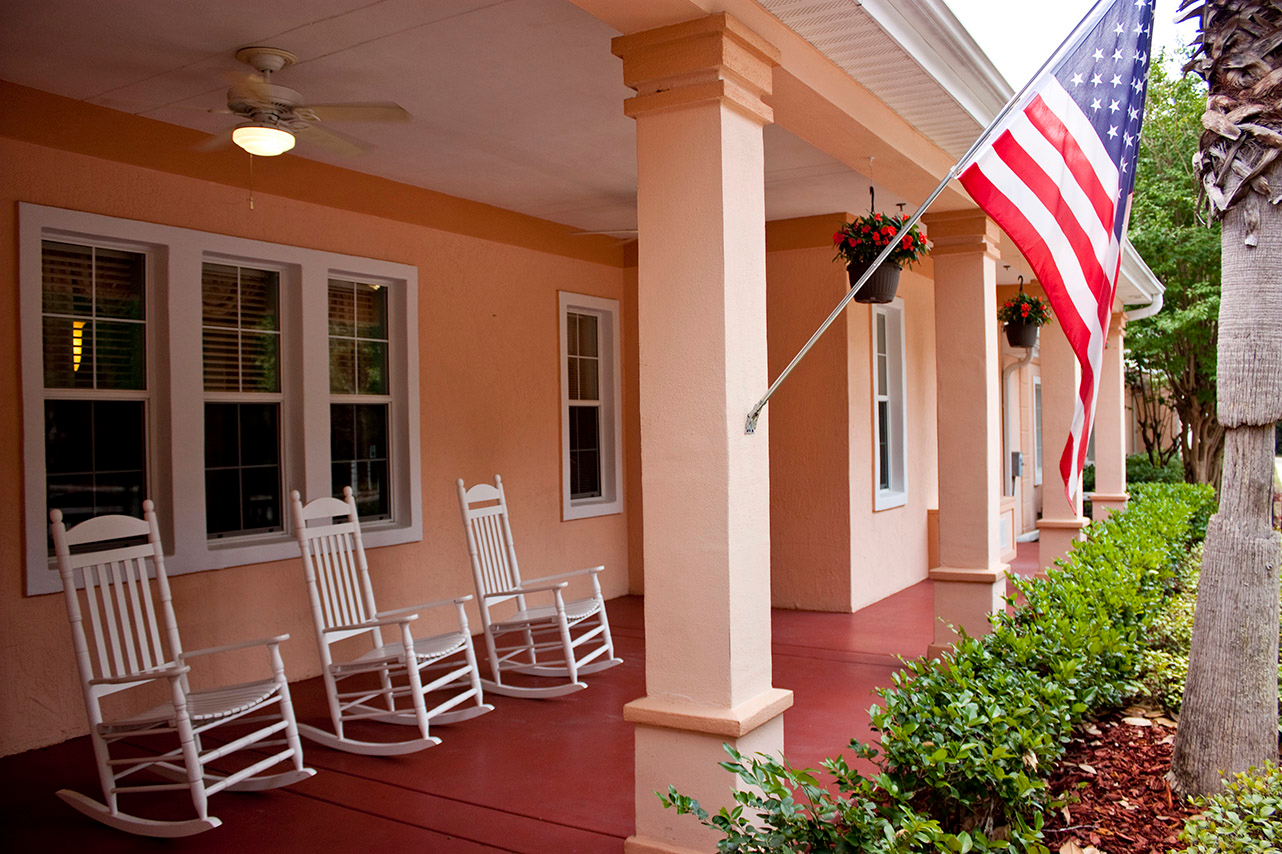 Hampton Manor Assisted Living at 24th Road