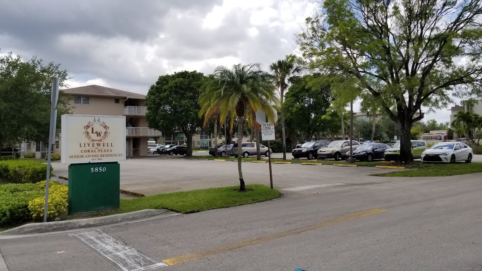 Coral Plaza