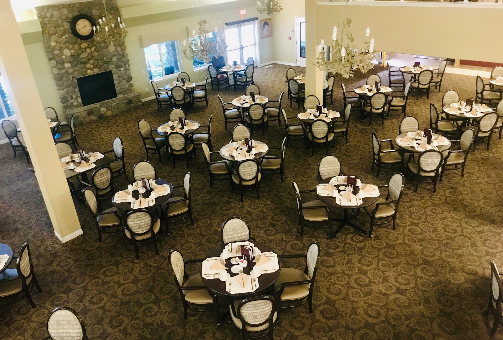 Creekside Oaks Retirement Community
