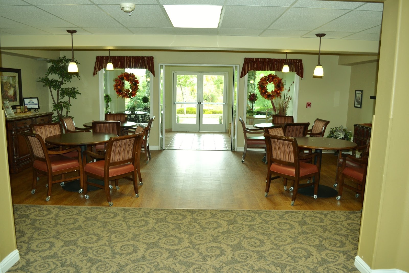 Creekside Oaks Retirement Community