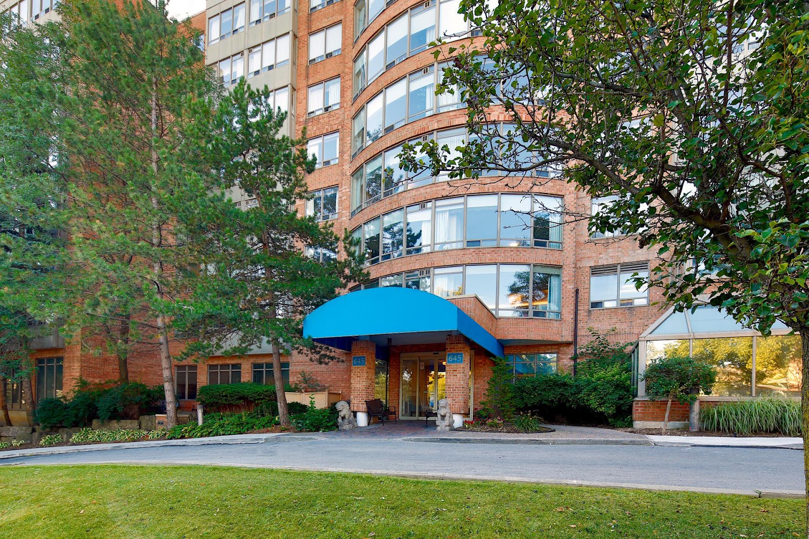 Forest Hill Place