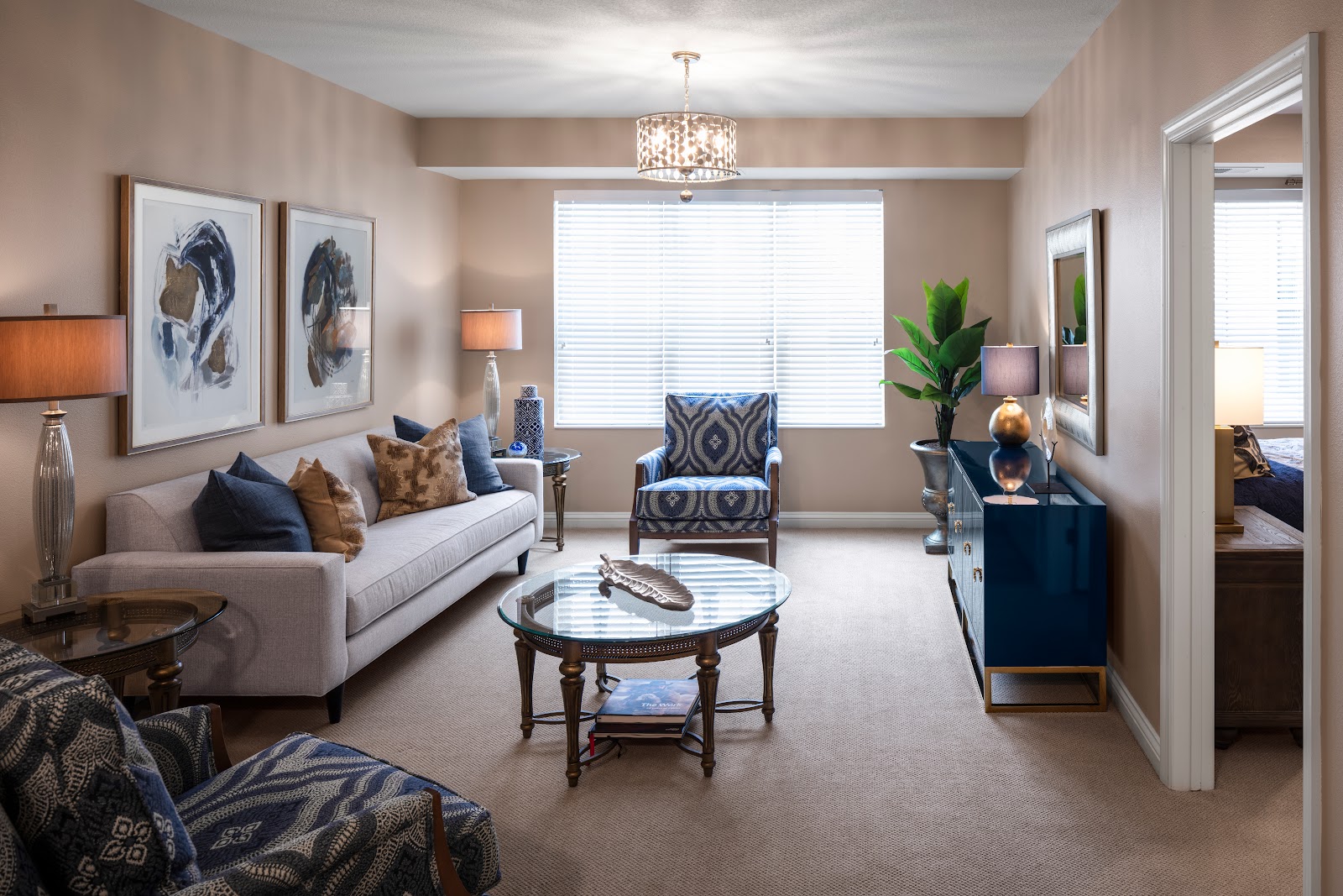 Grand Living At Tower Place