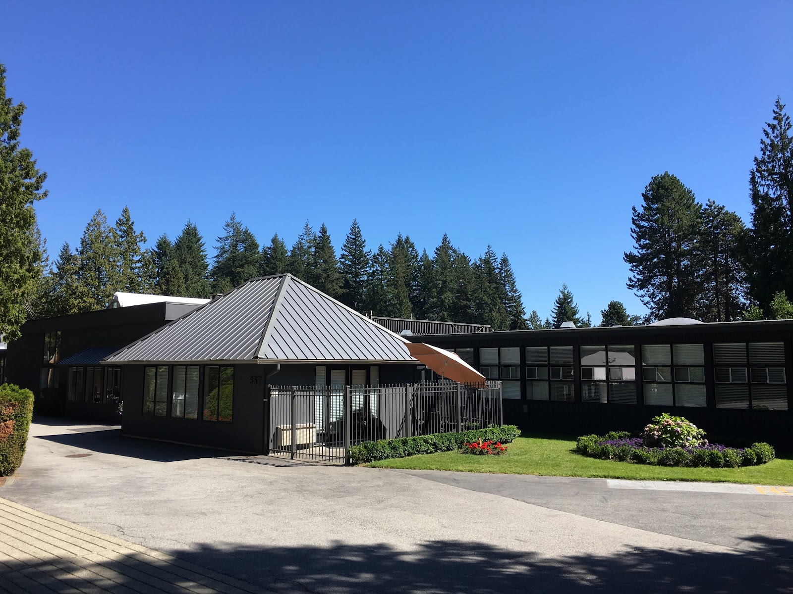Lakeshore Care Centre