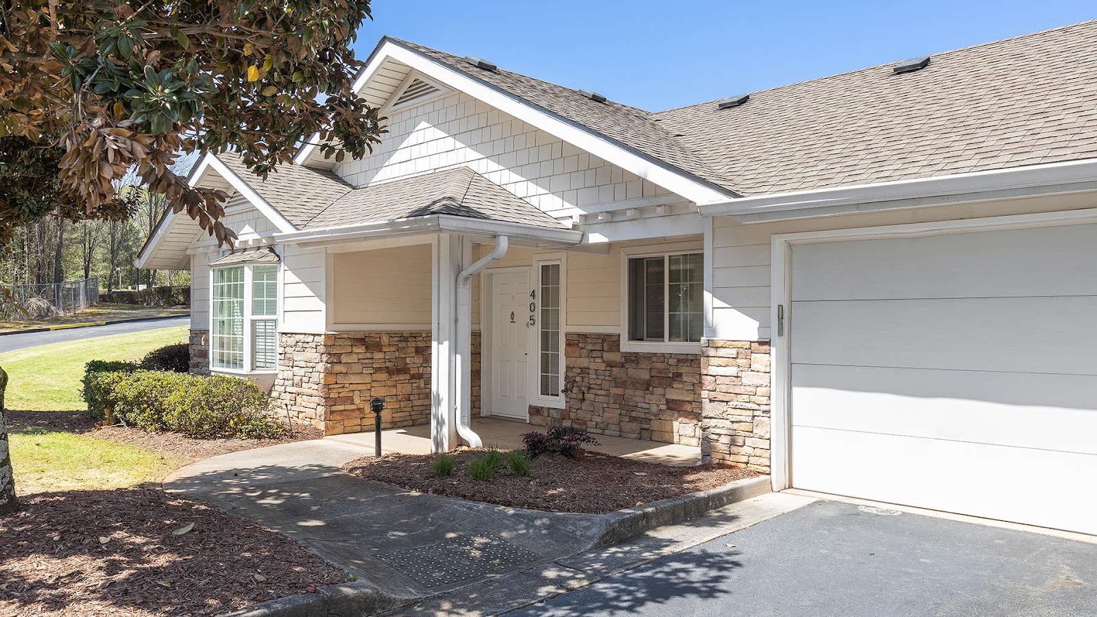 Laurel Grove by Barclay House