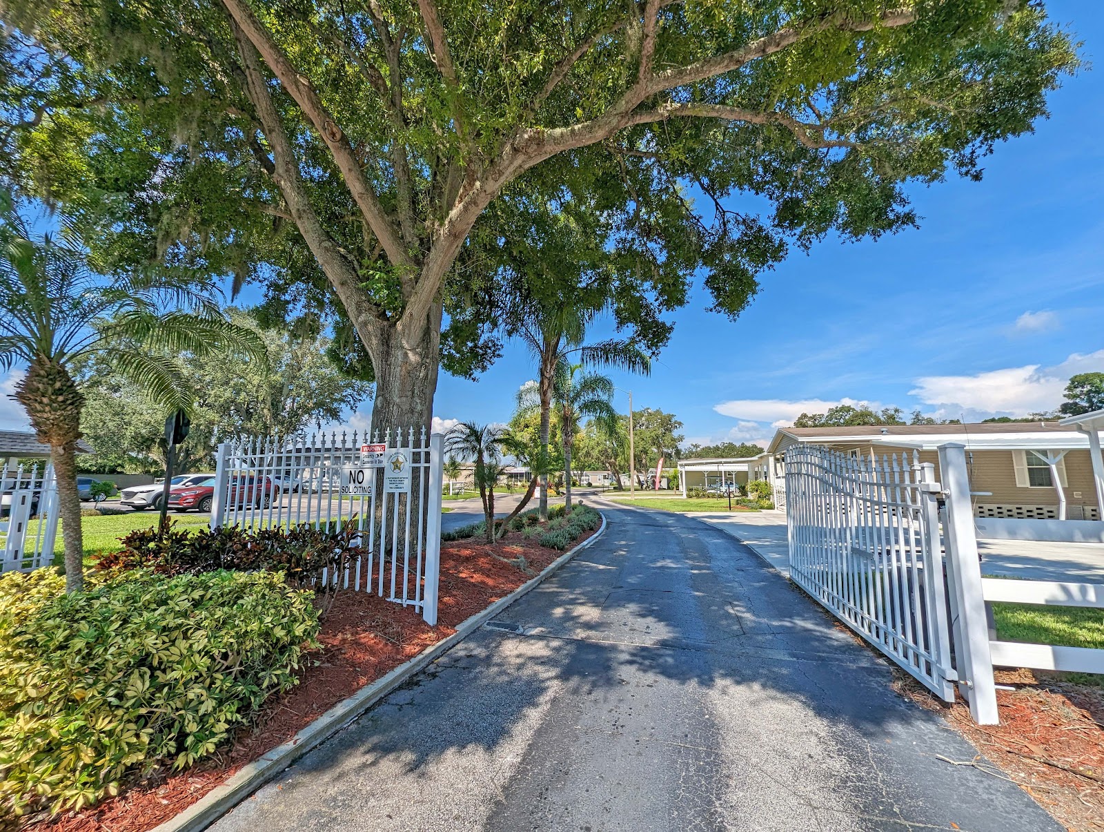 Winter Haven Oaks Retirement Community
