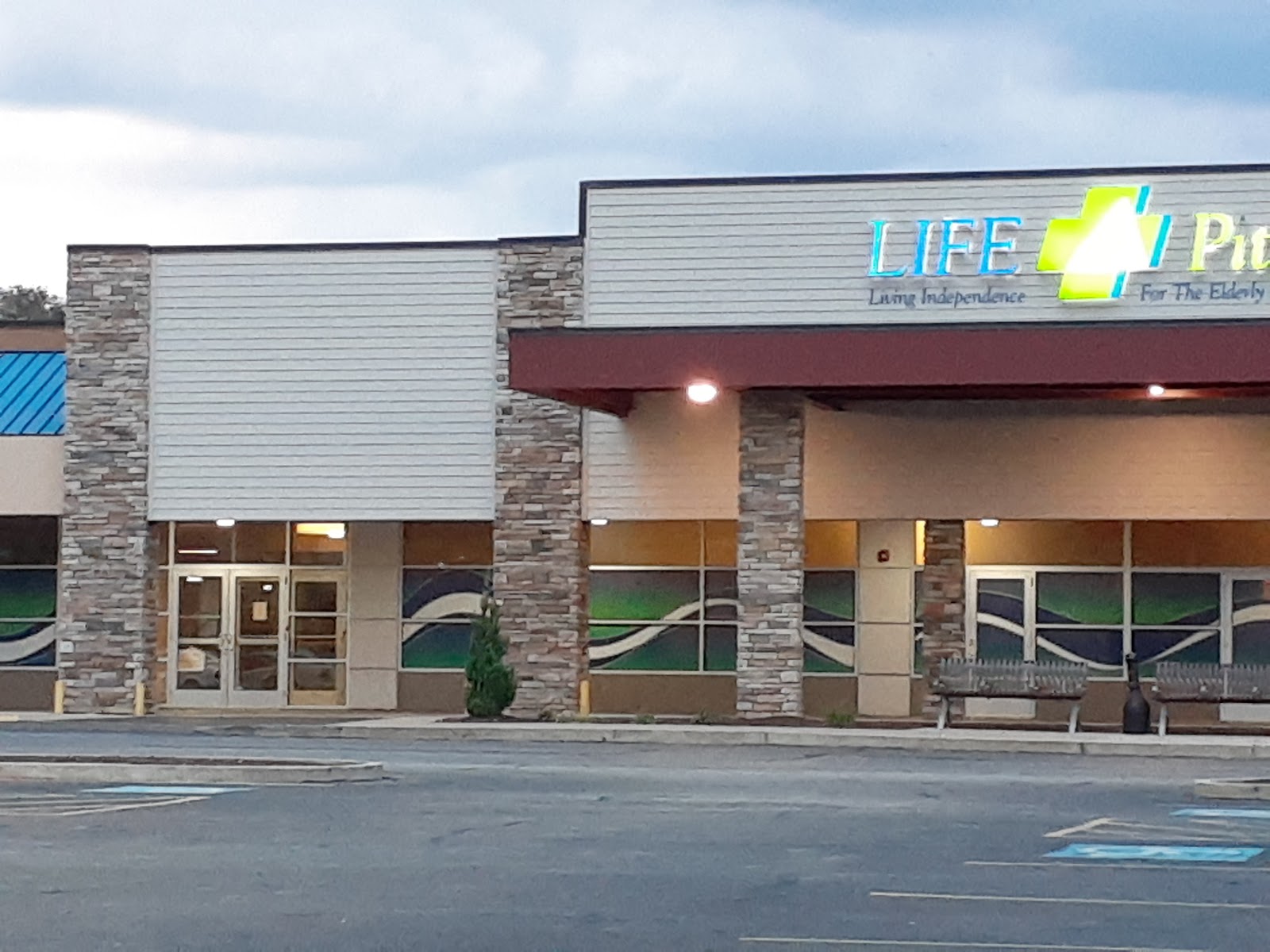 LIFE Pittsburgh McKees Rocks Day Health Center