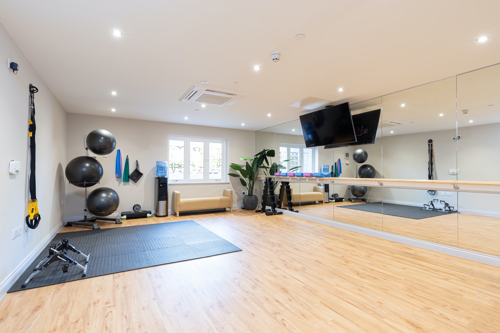 Birchgrove Woodbank Apartments | Assisted Living Retirement Home Woking
