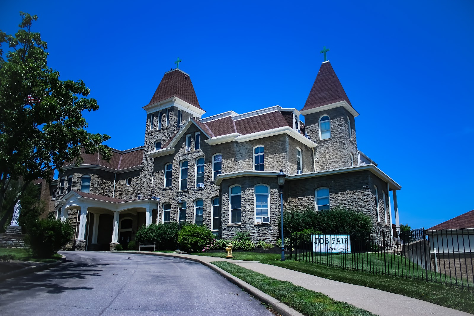Carmel Manor