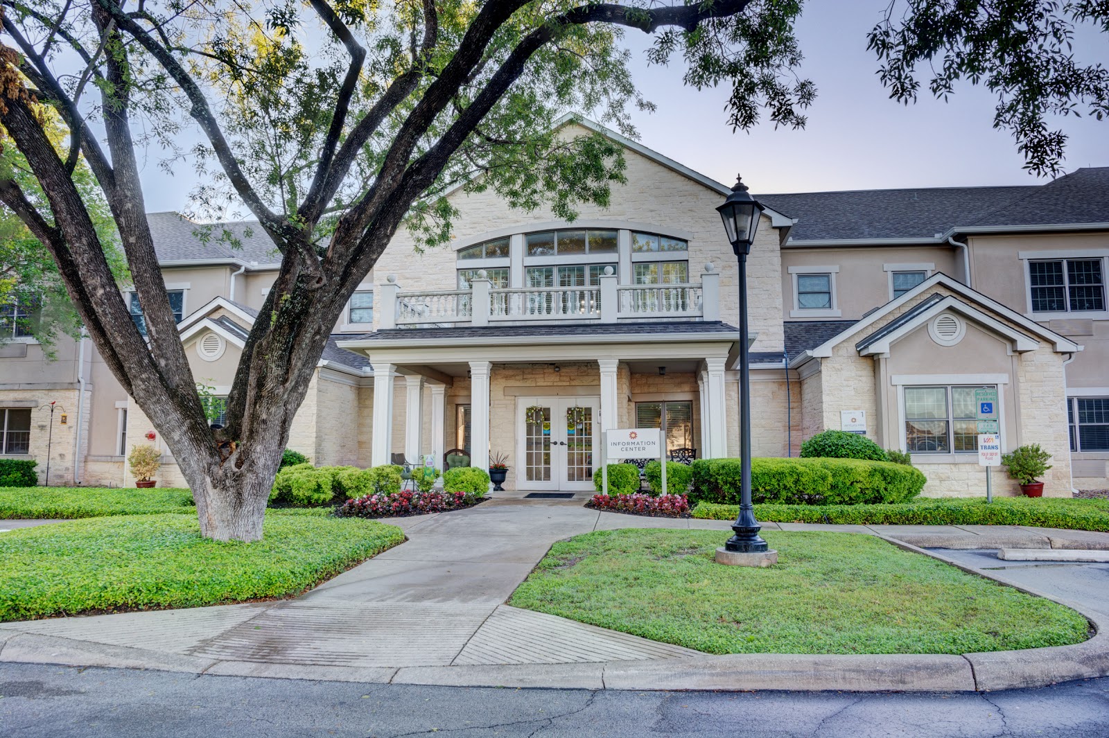 Gemstone Senior Living at Castle Hills