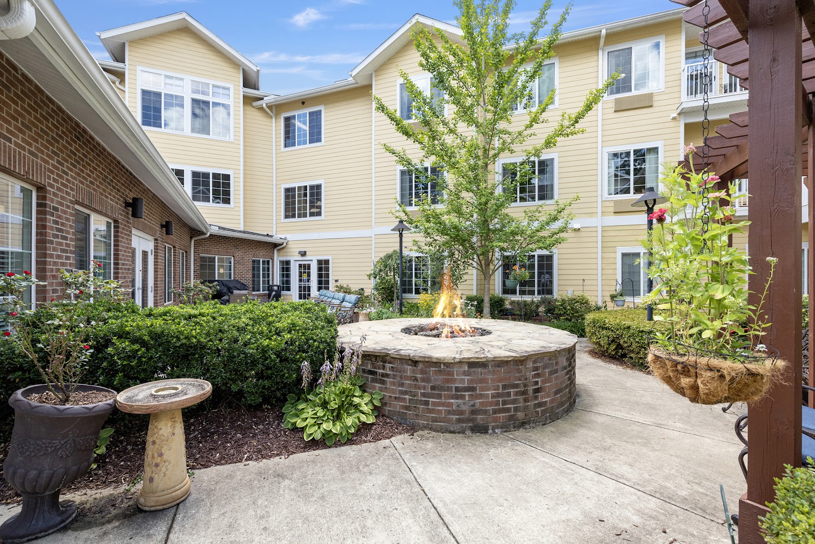 Whispering Pines Gracious Retirement Living
