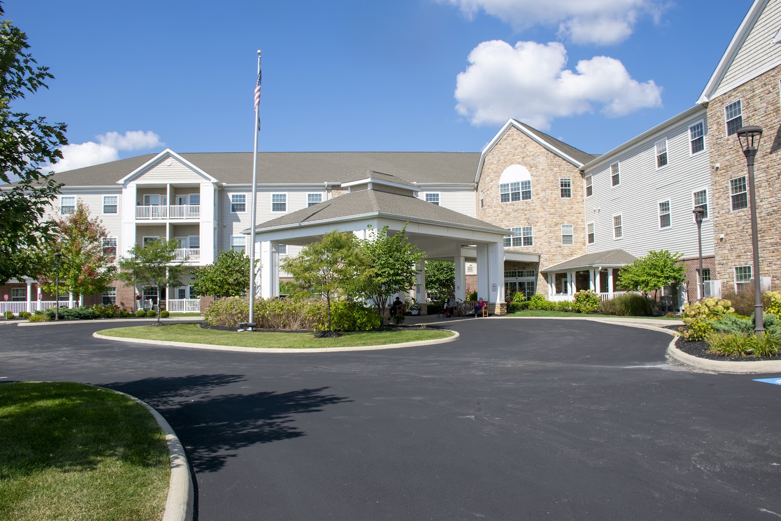 Danbury Hudson