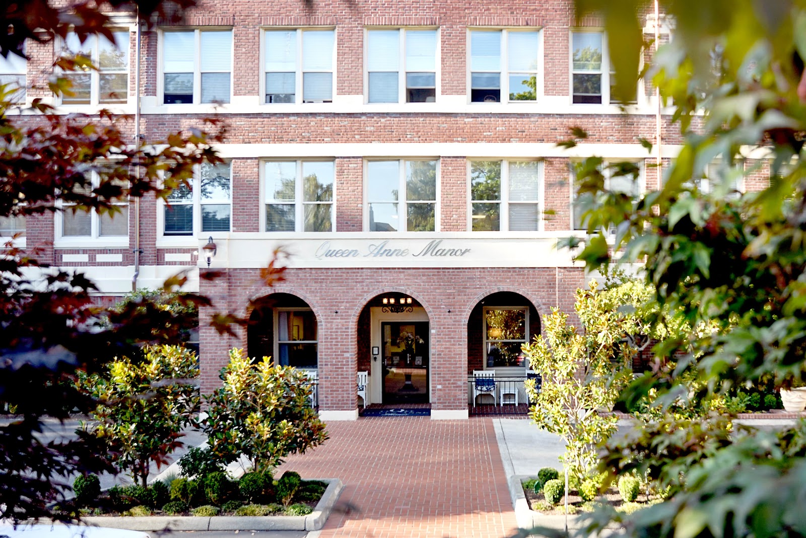 Queen Anne Manor Assisted and Memory Care Community