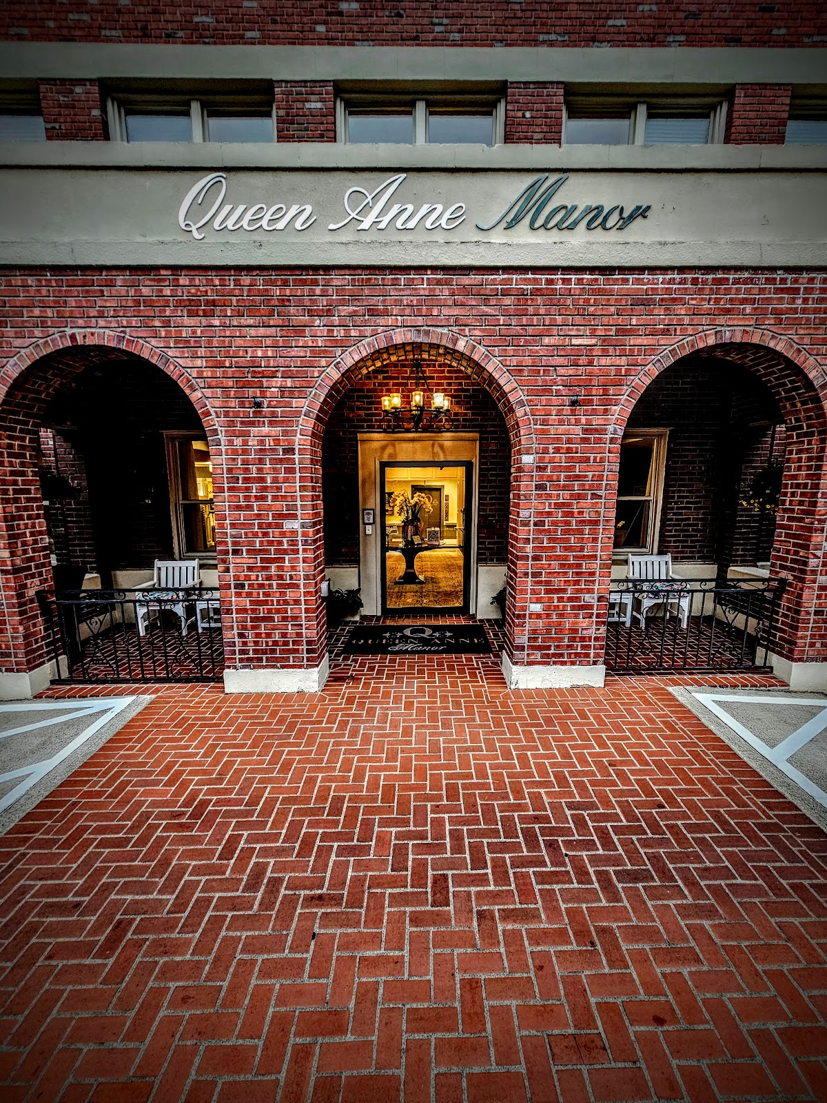 Queen Anne Manor Assisted and Memory Care Community