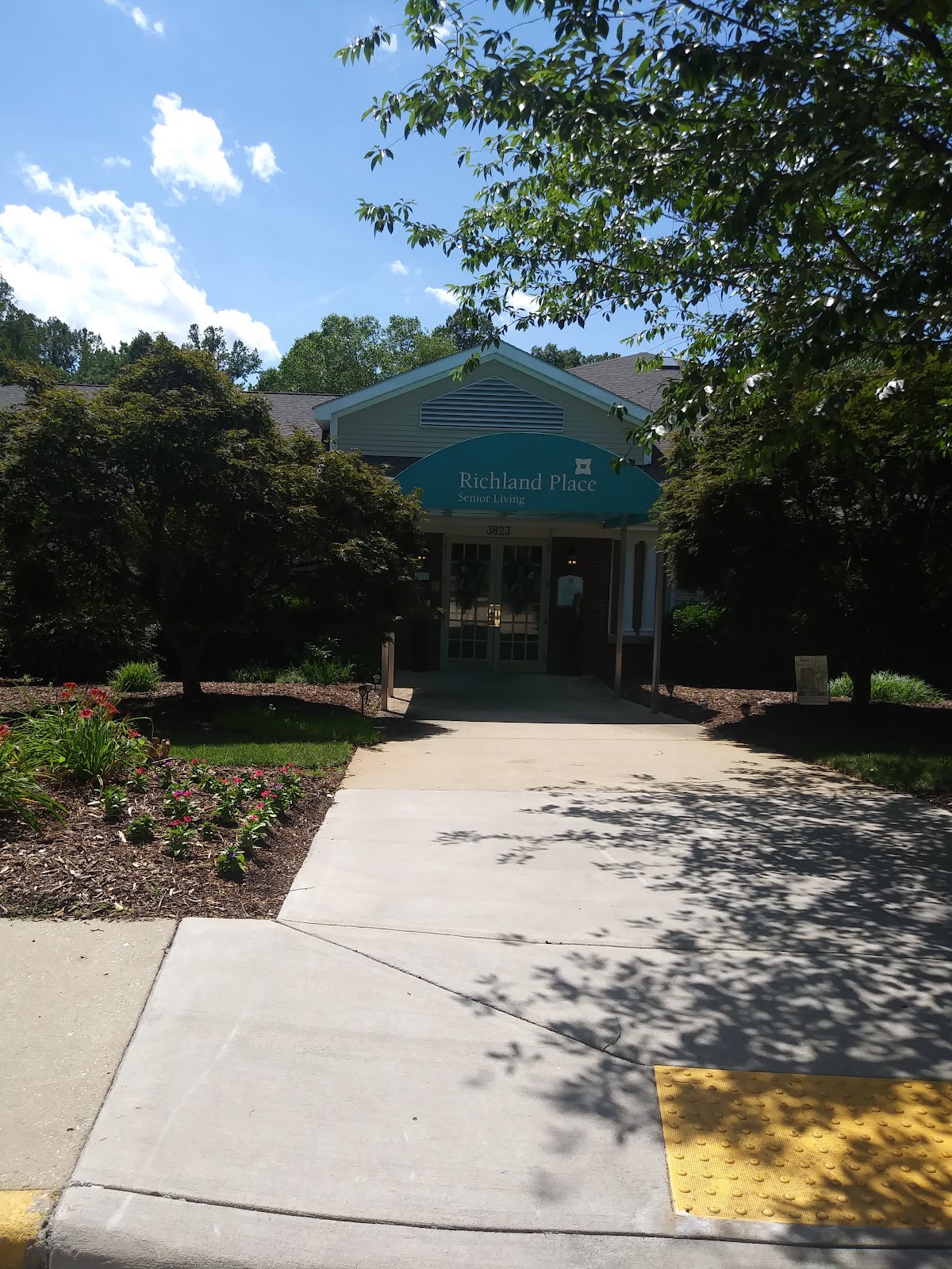 Richland Square
