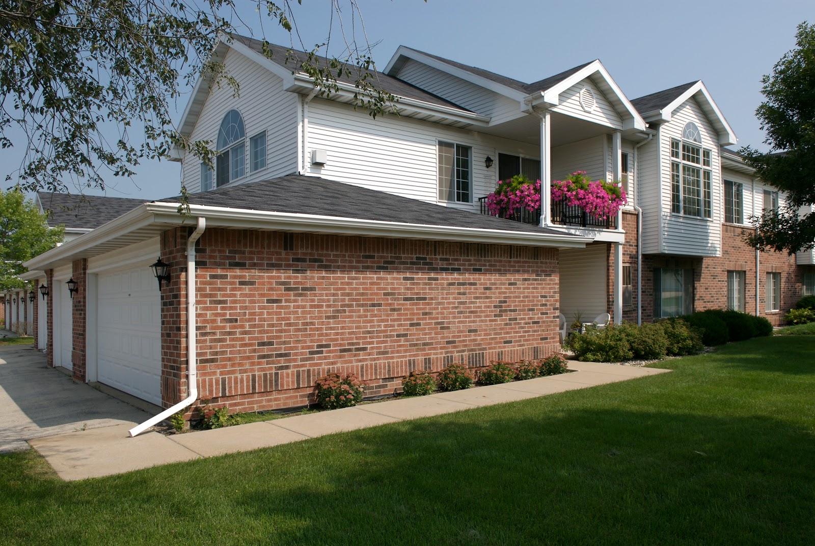 Ridgeview Highlands Apartments & Townhomes 55+