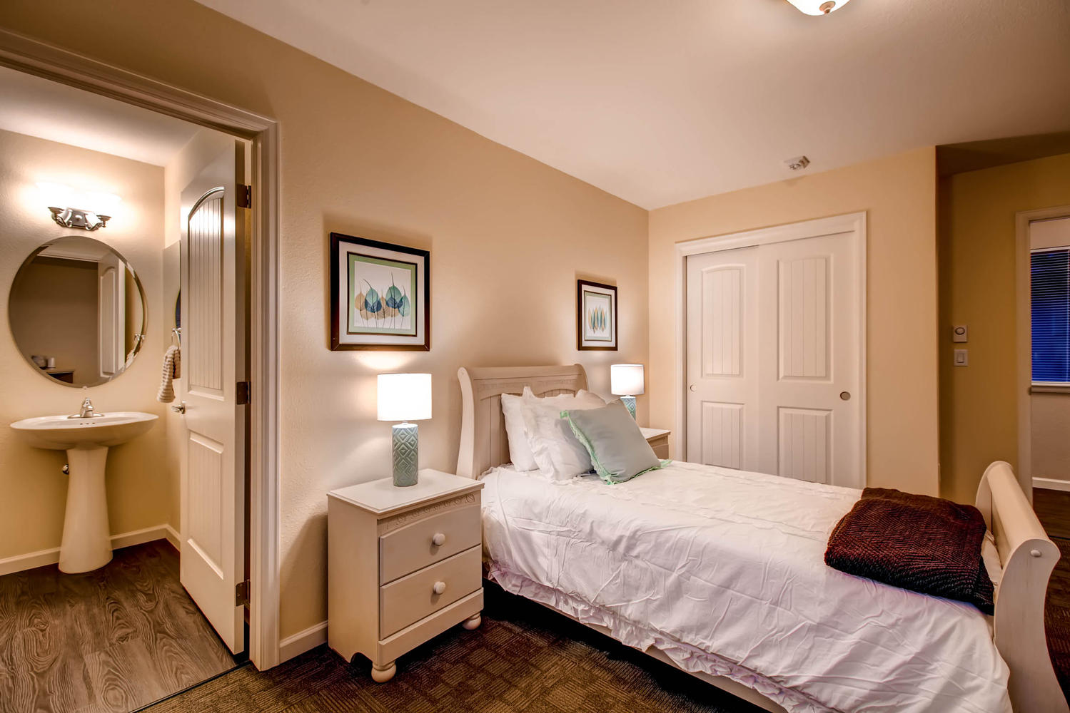 Rocky Mountain Assisted Living Highlands Ranch - Chestnut Hill