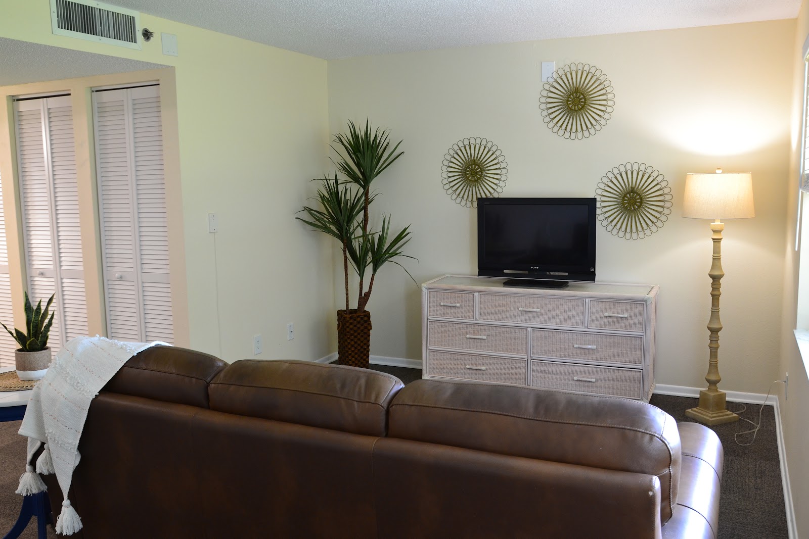 Oak Manor Senior Living Community