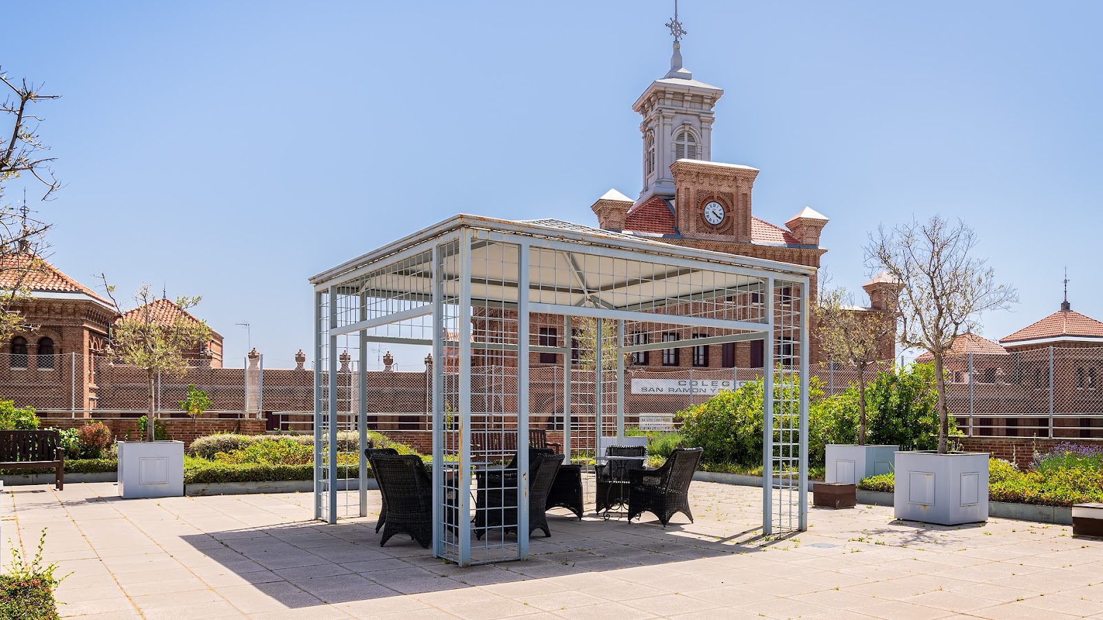 Sanitas Residencia de Mayores El Viso