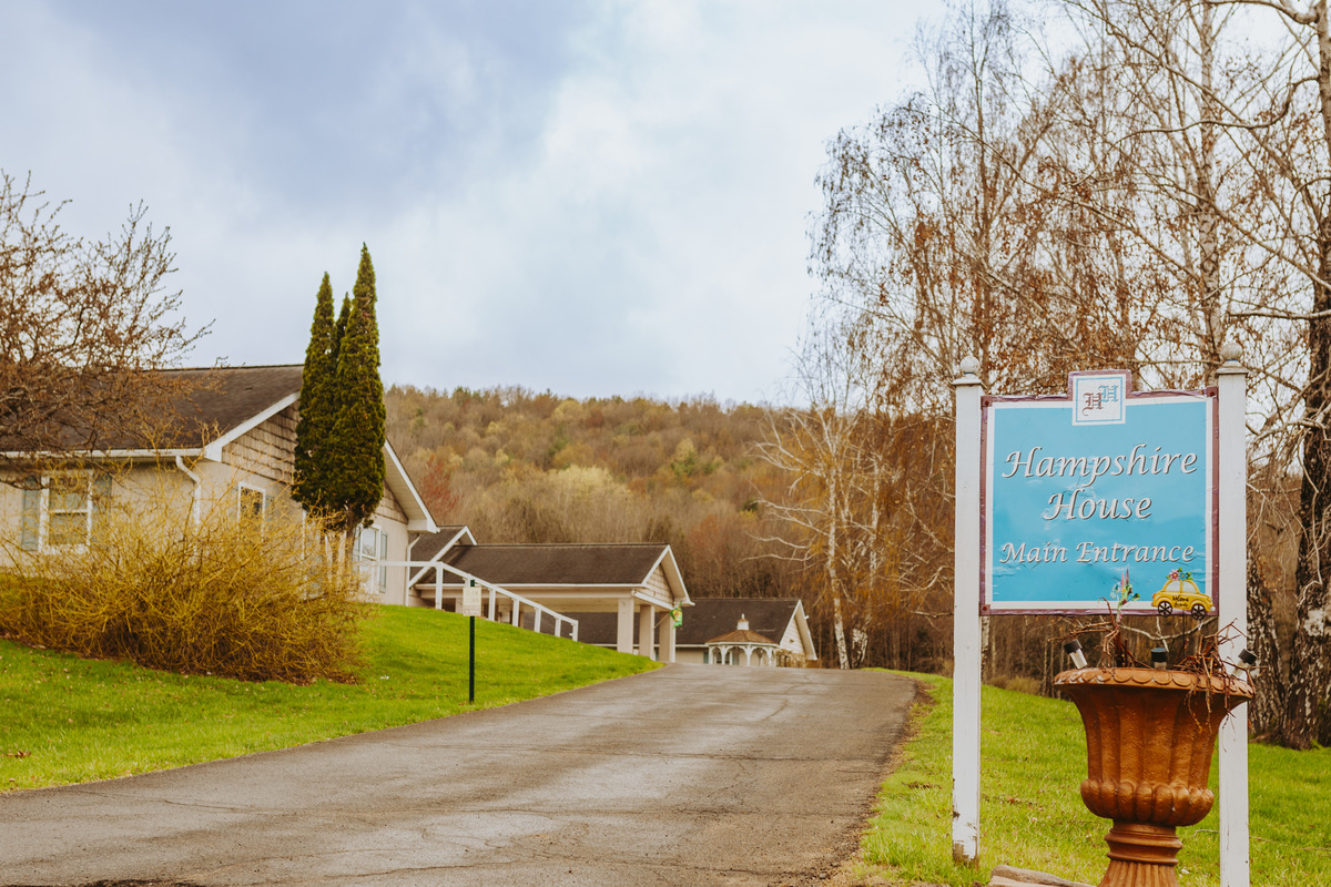 Hampshire House: A Willow Ridge Senior Living Community