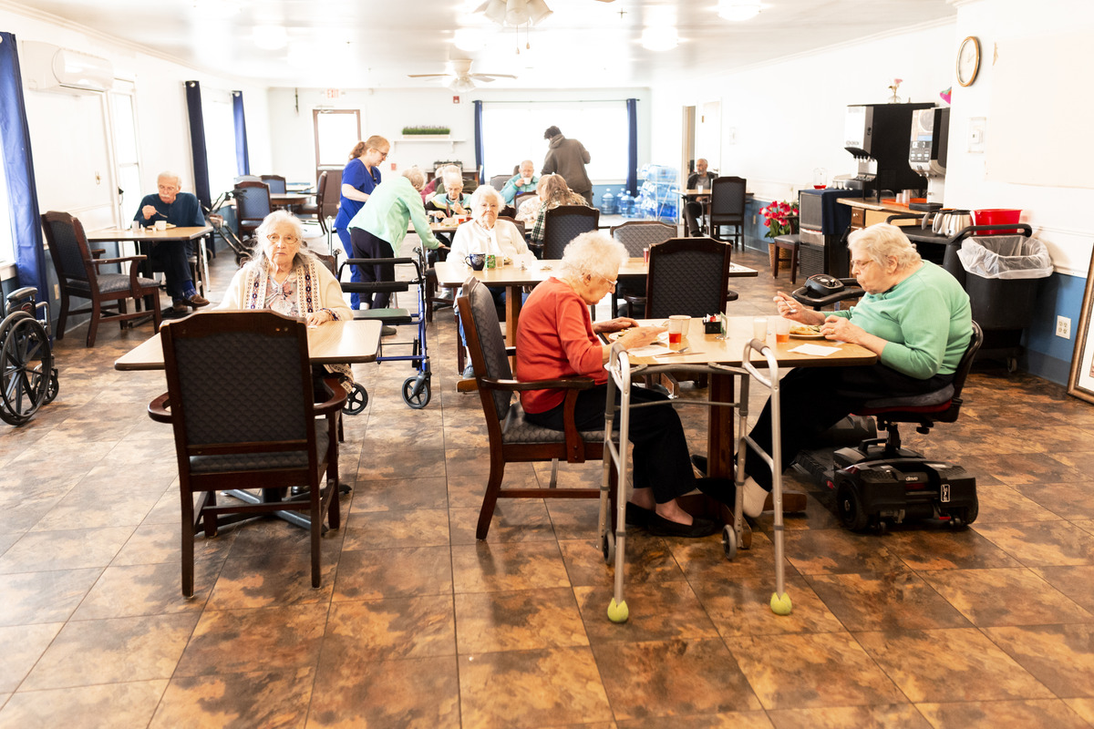 Hampshire House: A Willow Ridge Senior Living Community