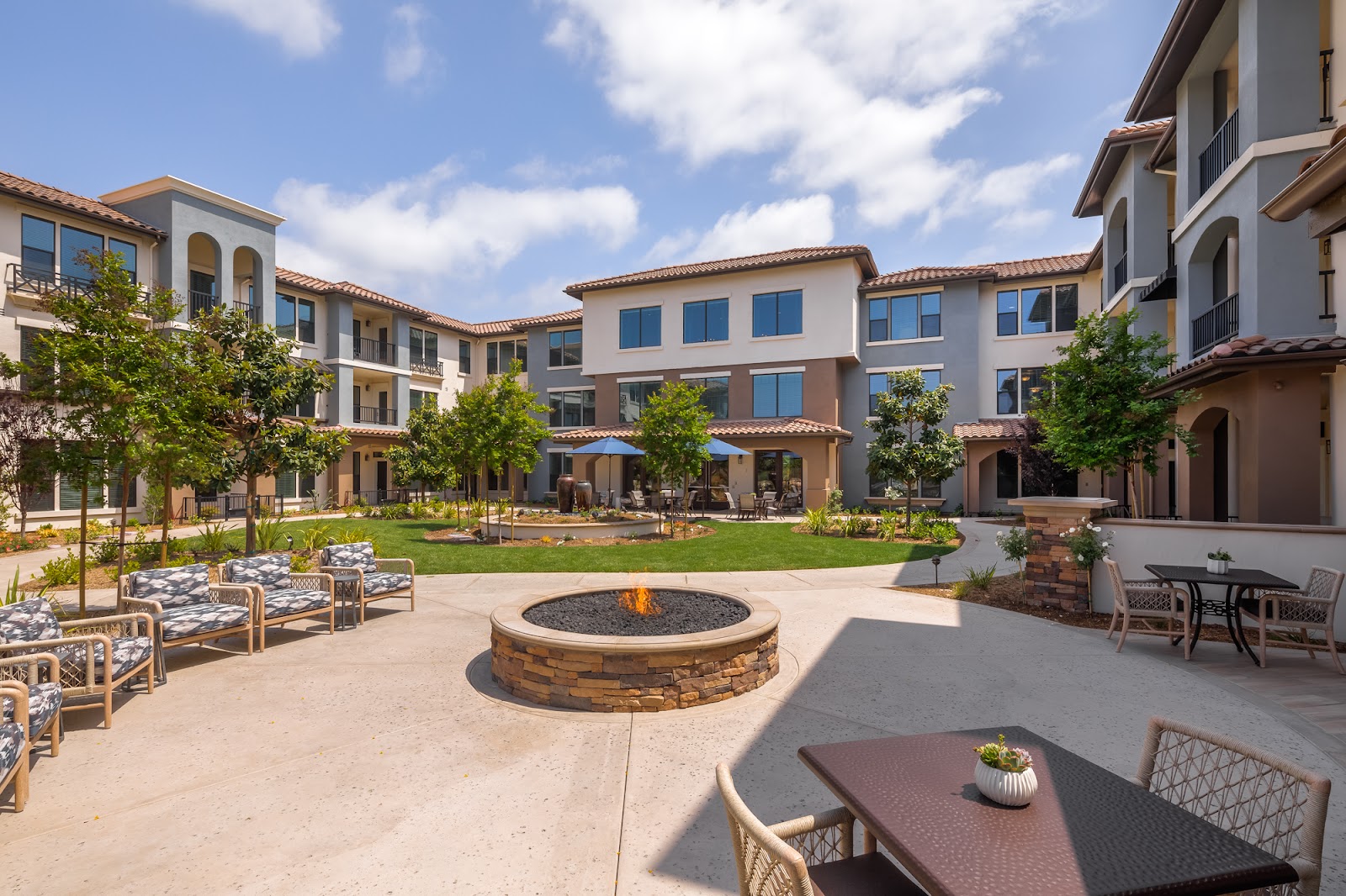 Santianna Oakmont Signature Senior Living