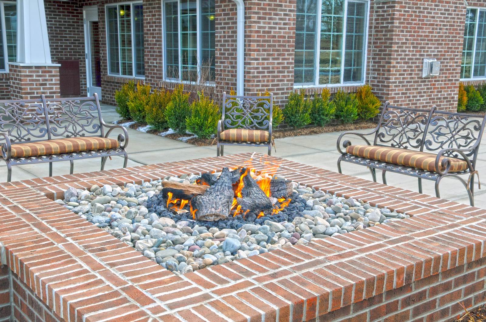 Sterling Heights Gracious Retirement Living
