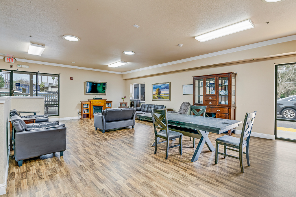 Apple Ridge Assisted Living
