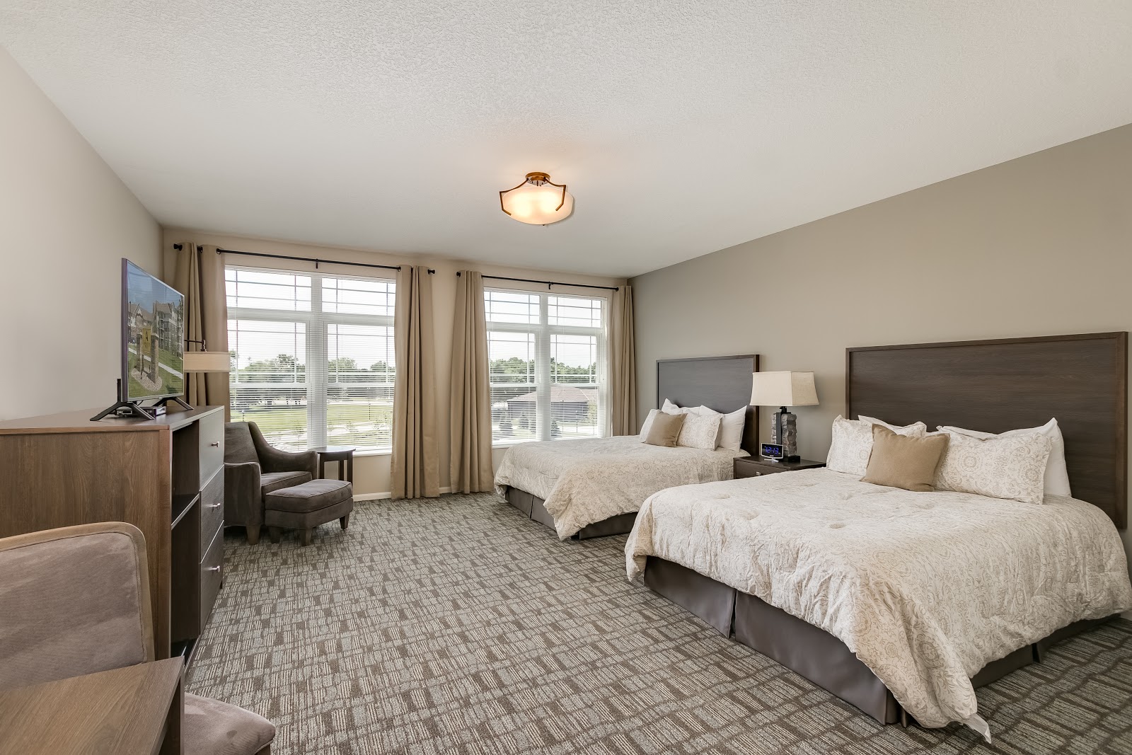 Applewood Pointe of Champlin at Mississippi Crossings