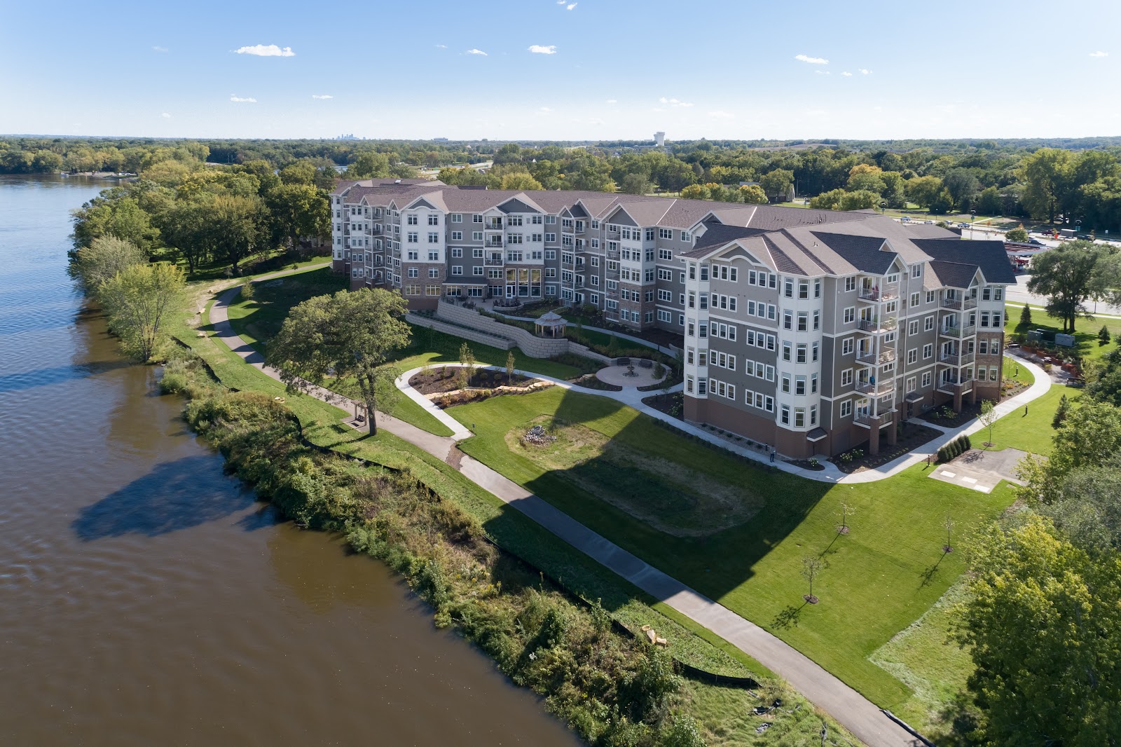 Applewood Pointe of Champlin at Mississippi Crossings
