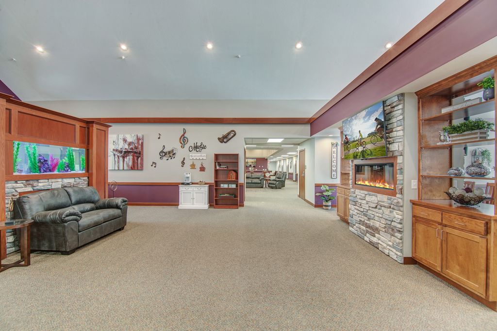Suite Living Senior Care of Maple Grove