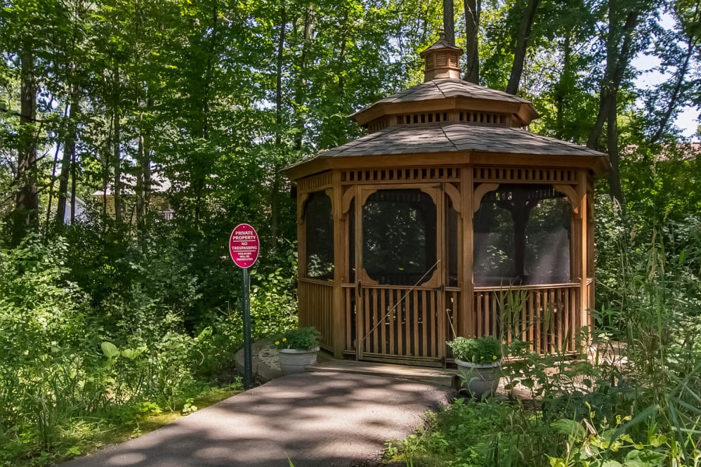 Applewood Pointe of Maple Grove
