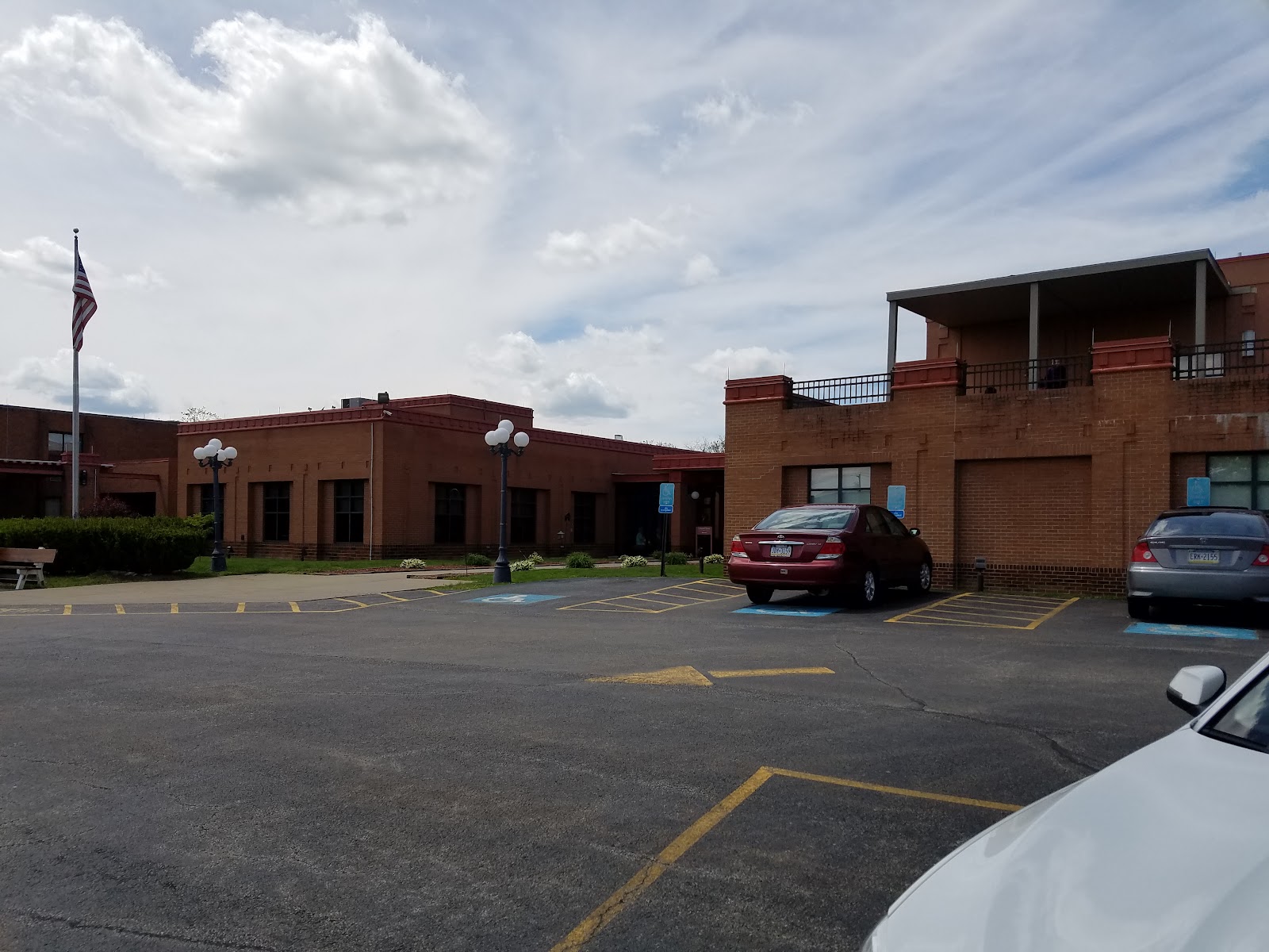 Lafayette Manor Nursing Home & Nursing Care Communities