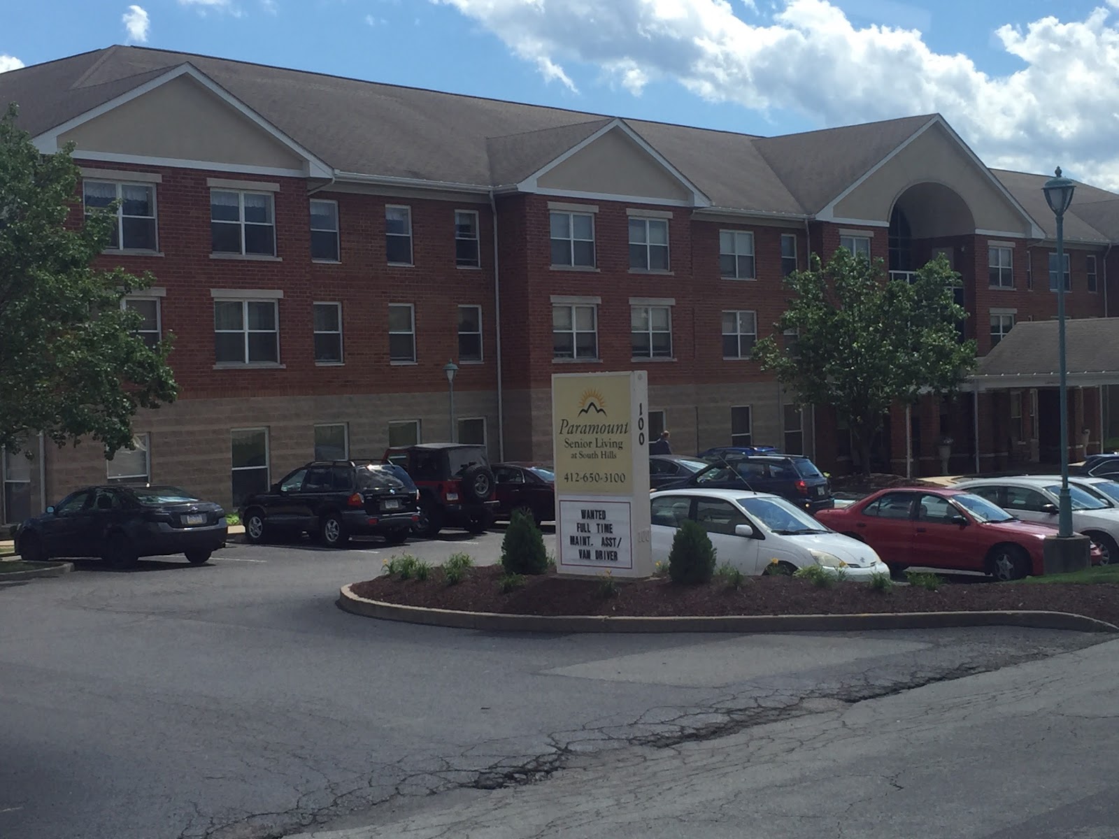 Paramount Senior Living South Hills