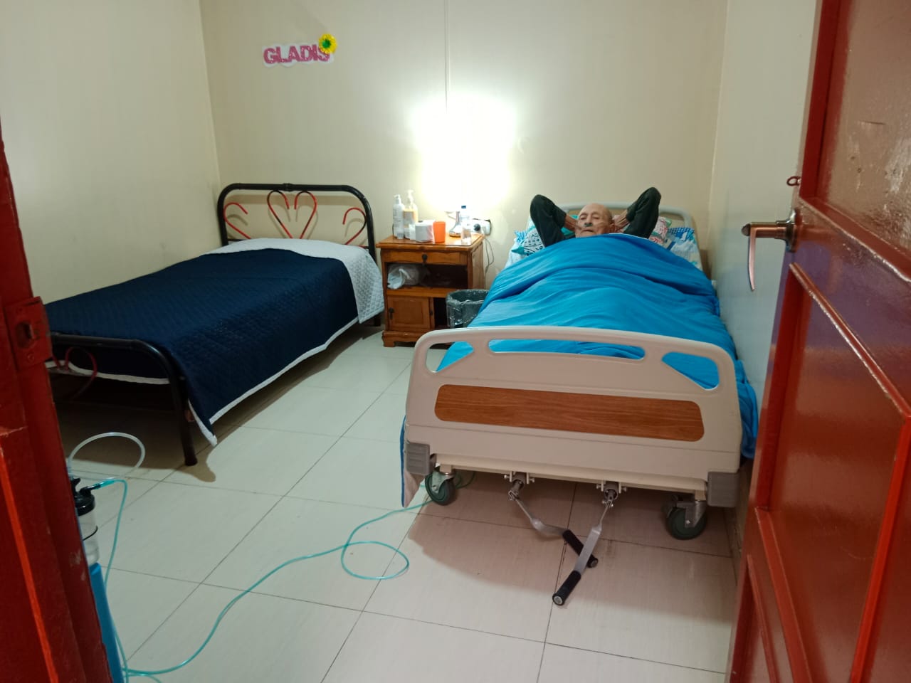 Hogar Geriátrico / ASHOCAR / Hogar para Adultos Mayores / Centro Especializado