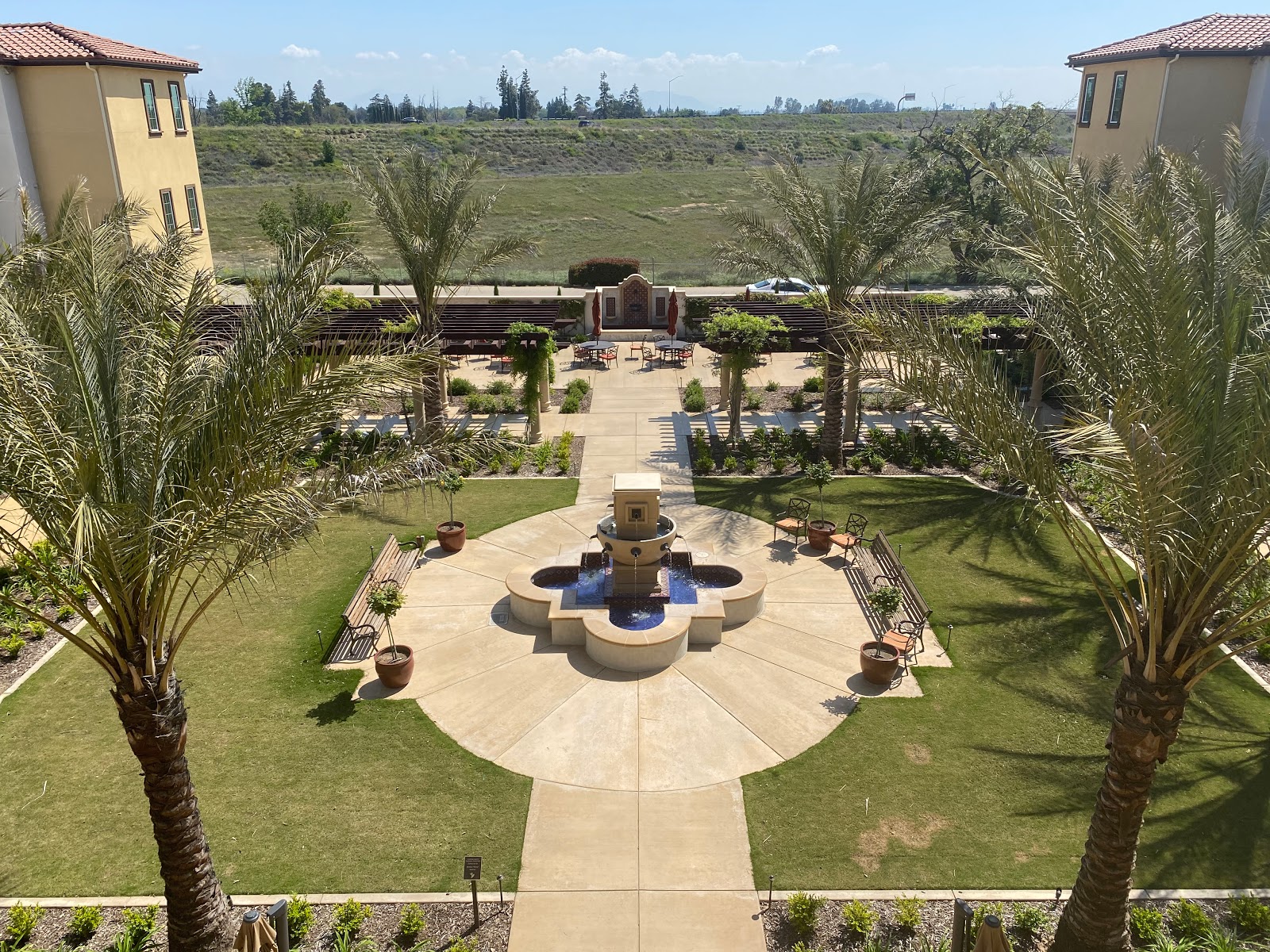 The Vineyards - California Armenian Home