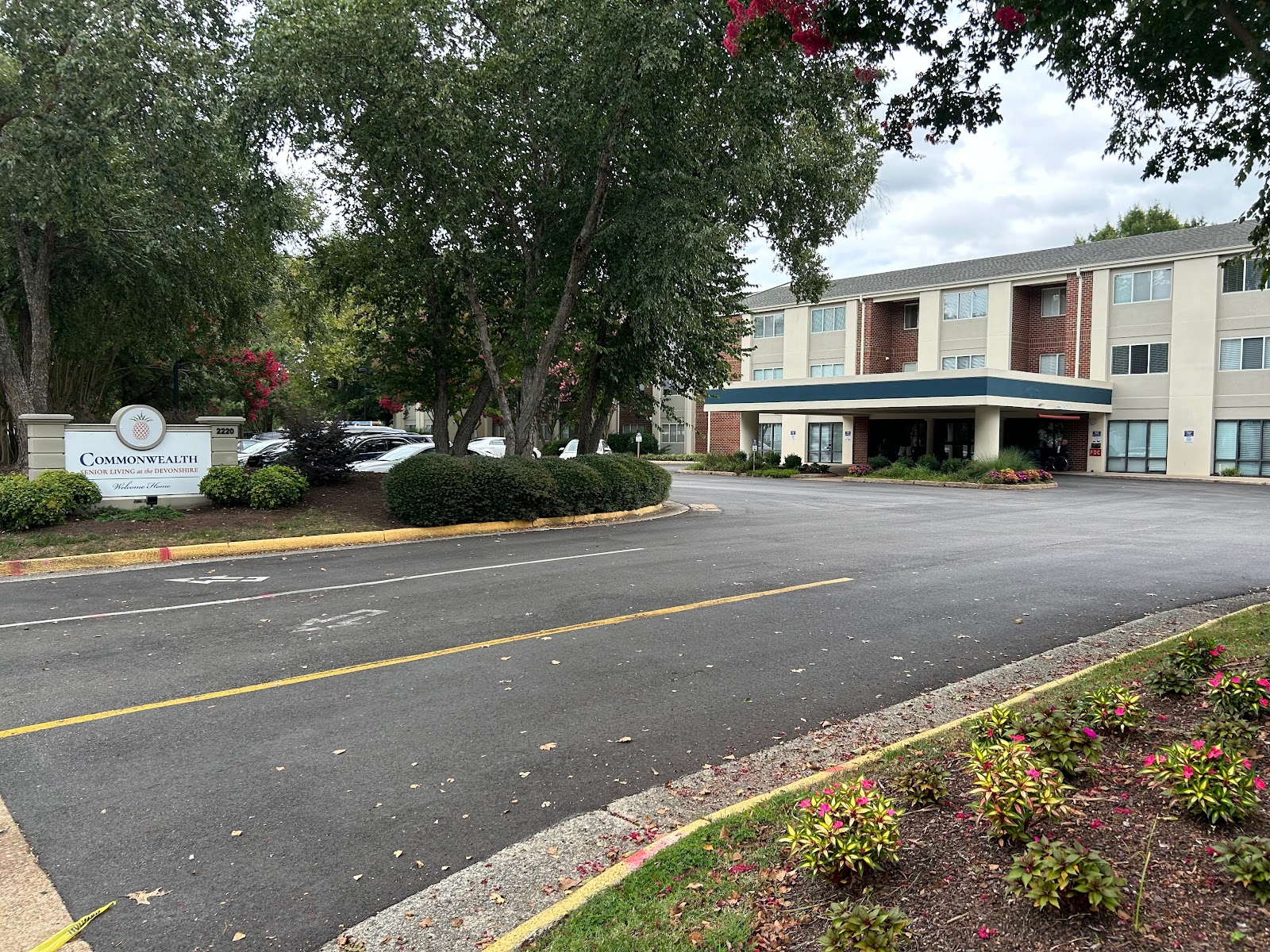 Commonwealth Senior Living at the Devonshire