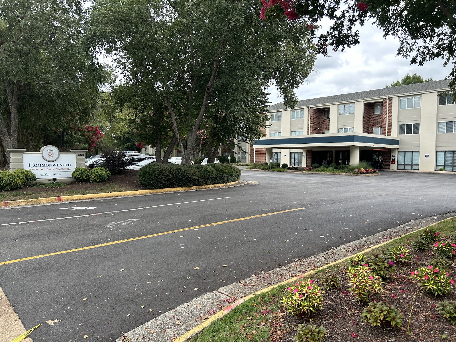Commonwealth Senior Living at the Devonshire