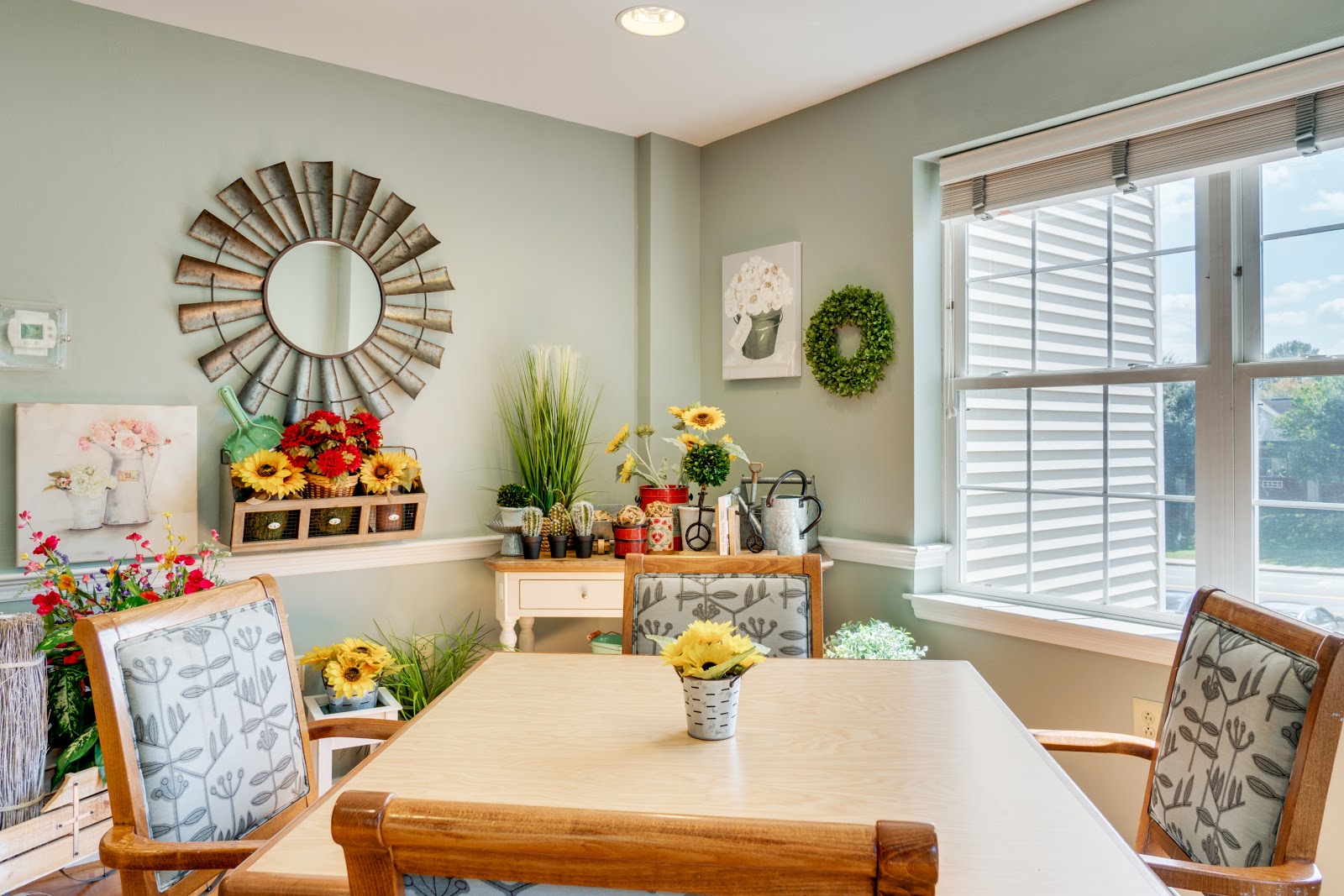 RoseWood Village Assisted Living & Memory Care - Greenbrier